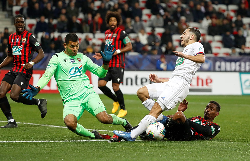  Aouar strikes late to send Lyon through to French Cup last eight