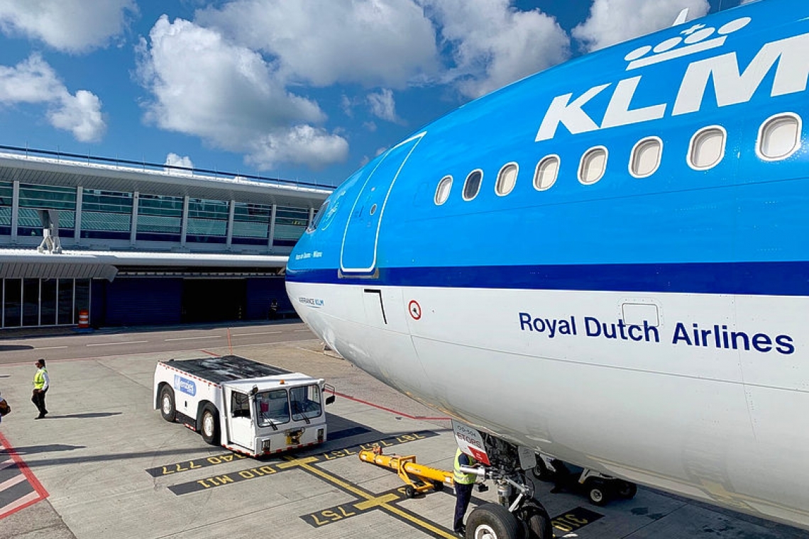 KLM suspends  flights to China