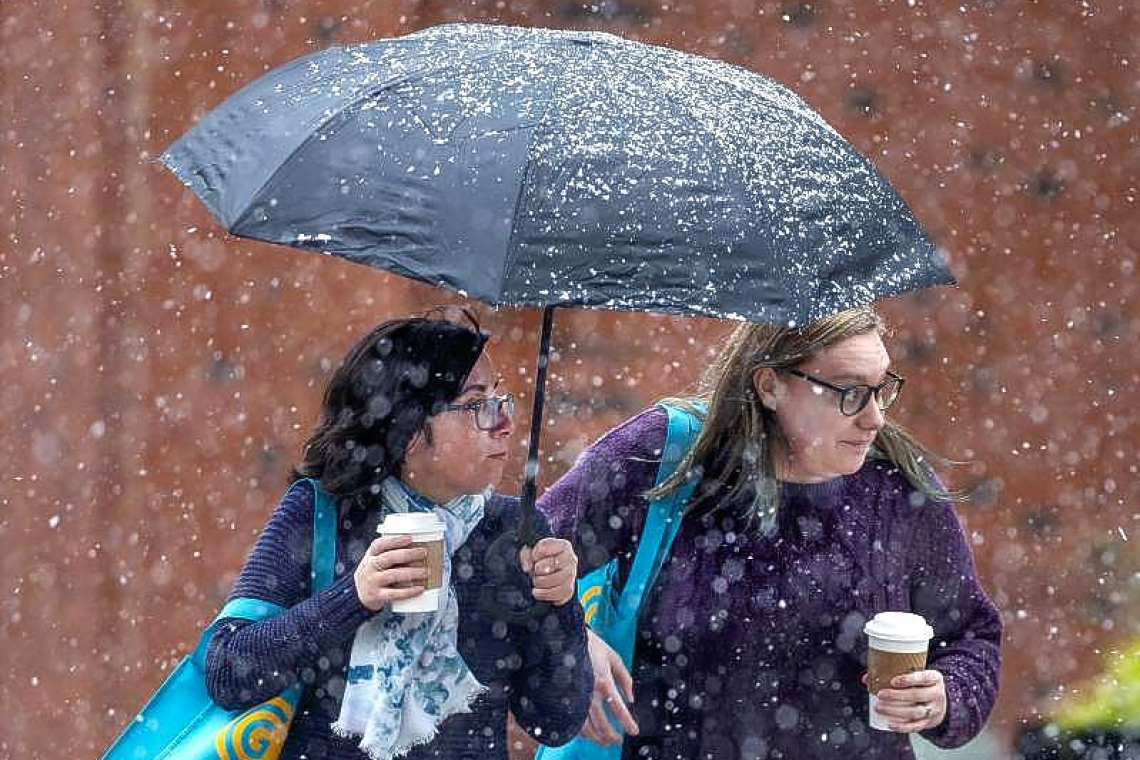 Winter blast hits parts of the South as residents brace for snow, ice