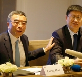 Huawei plans first European 5G factory in France