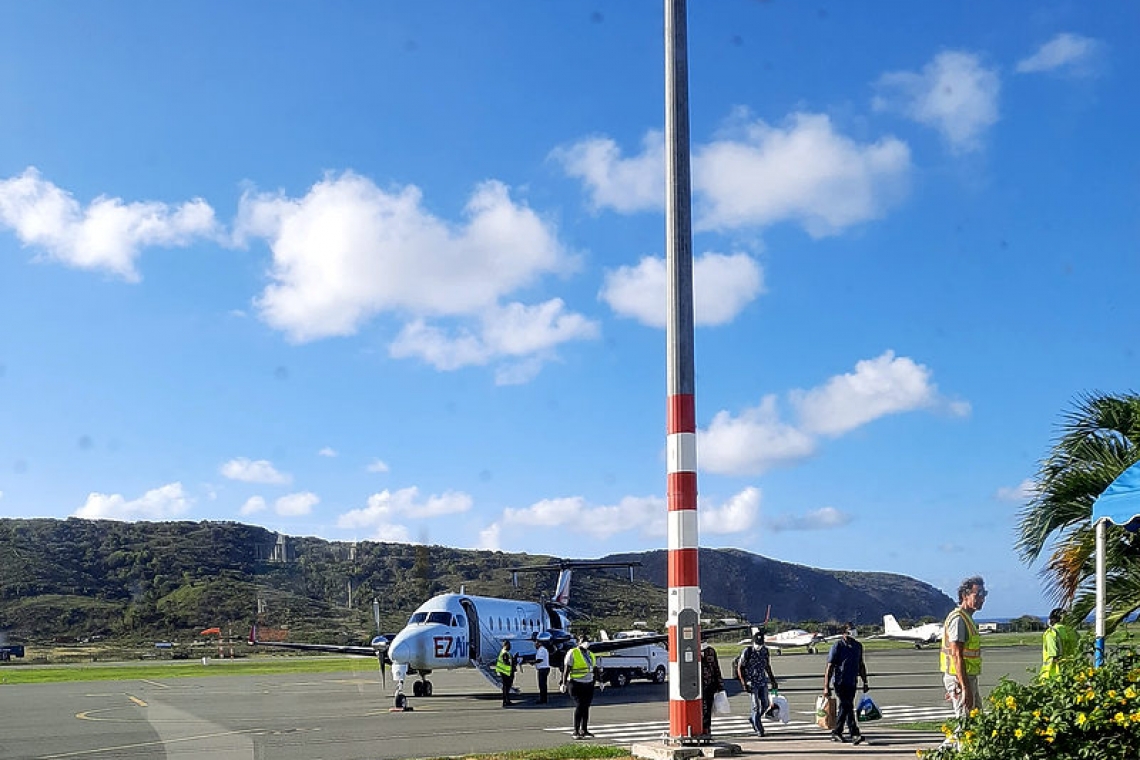 ZVK patients return to  Statia on chartered flight