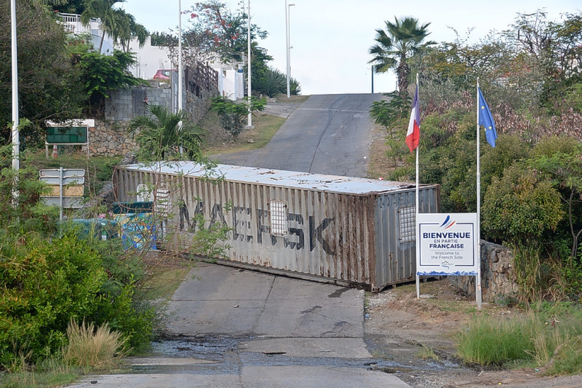     Préfecture indicated border at Oyster  Pond, Cupecoy would remain closed