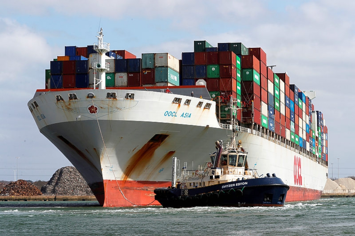 Ocean shipping shrinks while pandemic pummels retailers