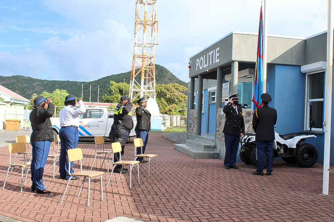 Statia holds ceremony  to celebrate Police Day   