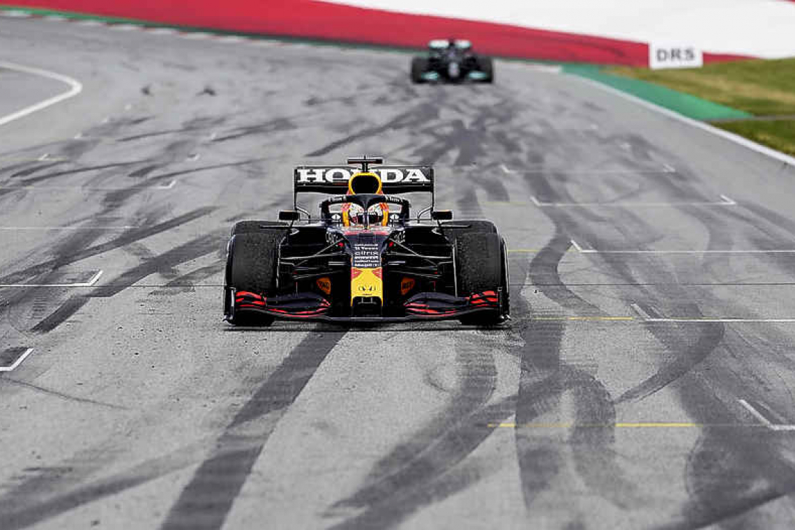 Verstappen takes crushing Styrian Grand Prix win