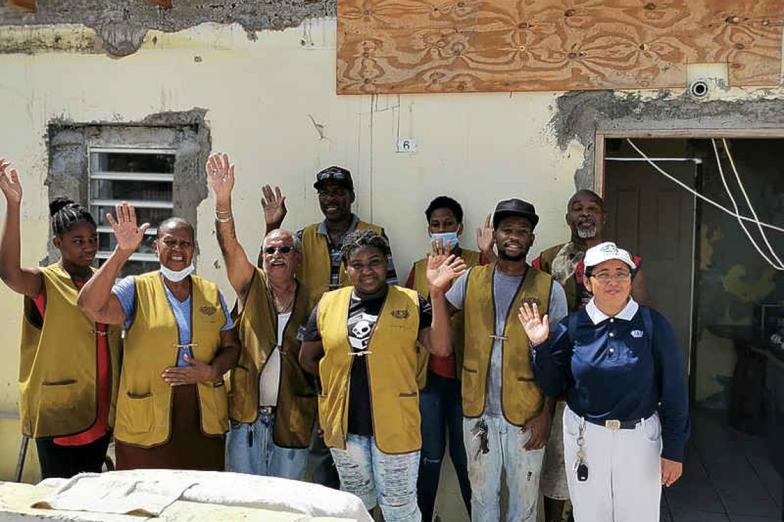 Tzu Chi repairs Middle Region  resident’s Irma-ravaged roof