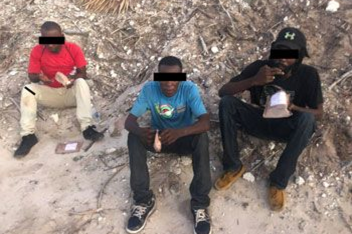 TCI Regiment recruits capture illegal  migrants hiding near training site