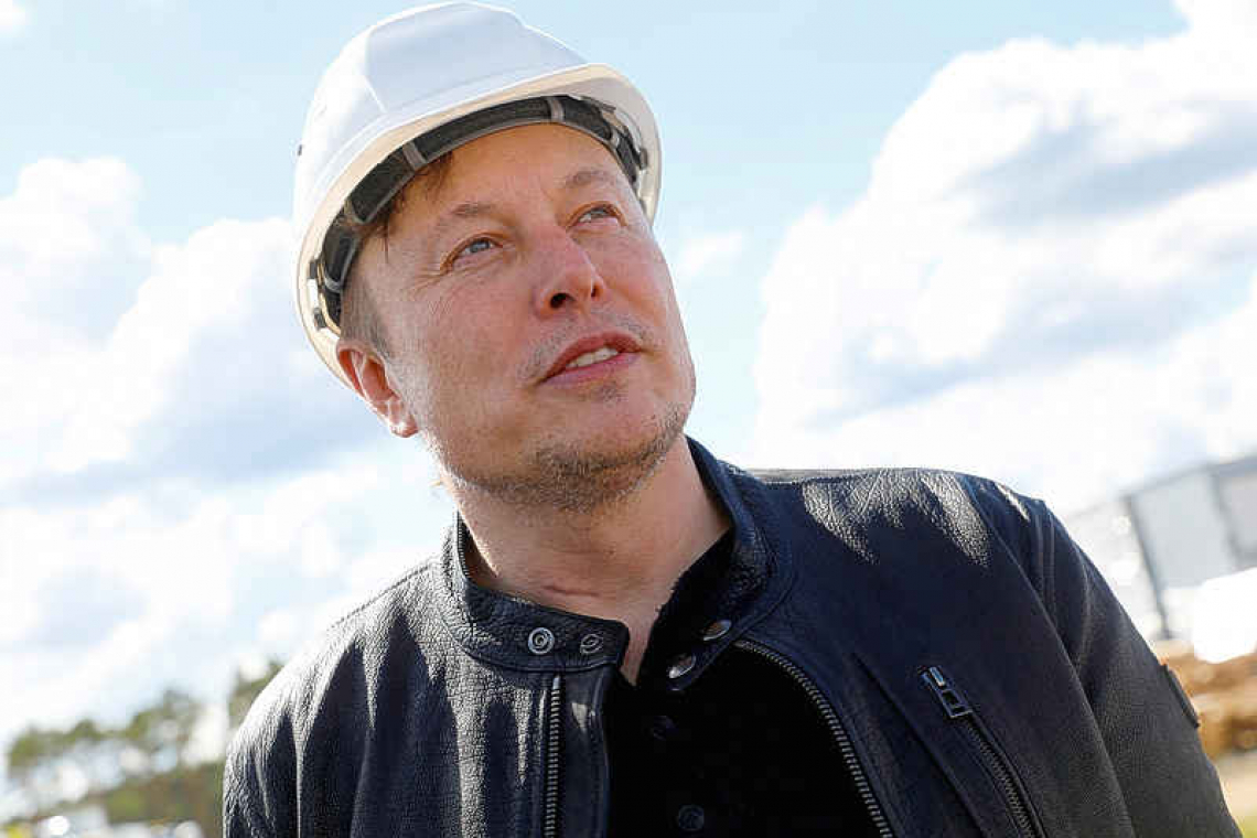 Author of Steve Jobs biography to pen new book on Elon Musk