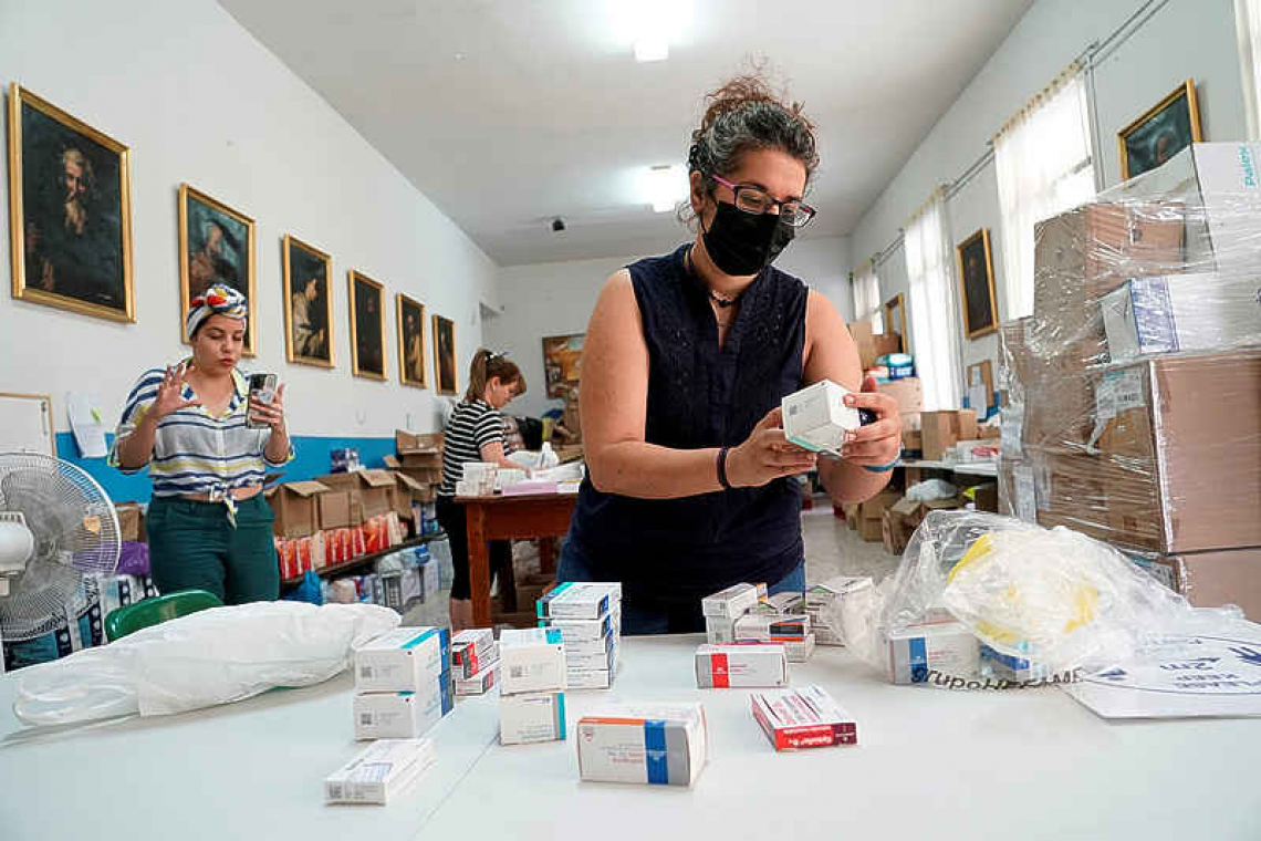 Cuban diaspora sends medicines to  Havana to alleviate dire shortages