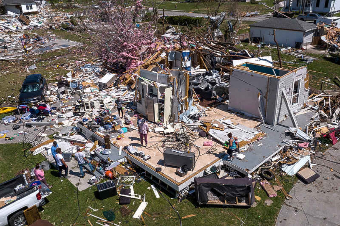 New Orleans neighbourhood destroyed by strong tornado