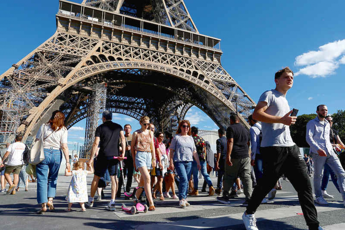 Rusting Eiffel Tower in need of full repairs