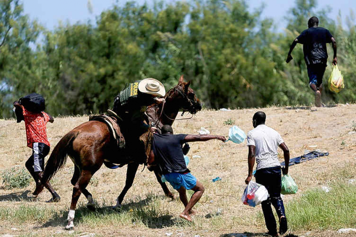 US border agency employees may face discipline over treatment of Haitian migrants