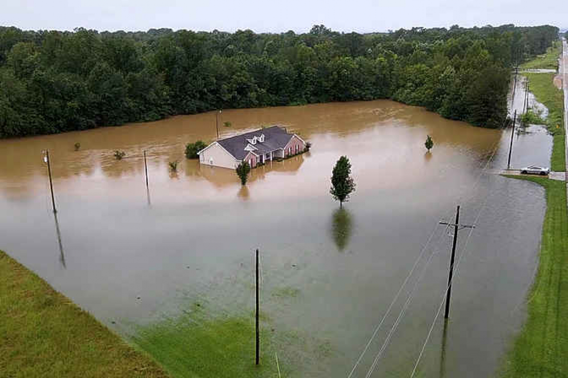 Mississippi state capital loses its water supply, National Guard called in