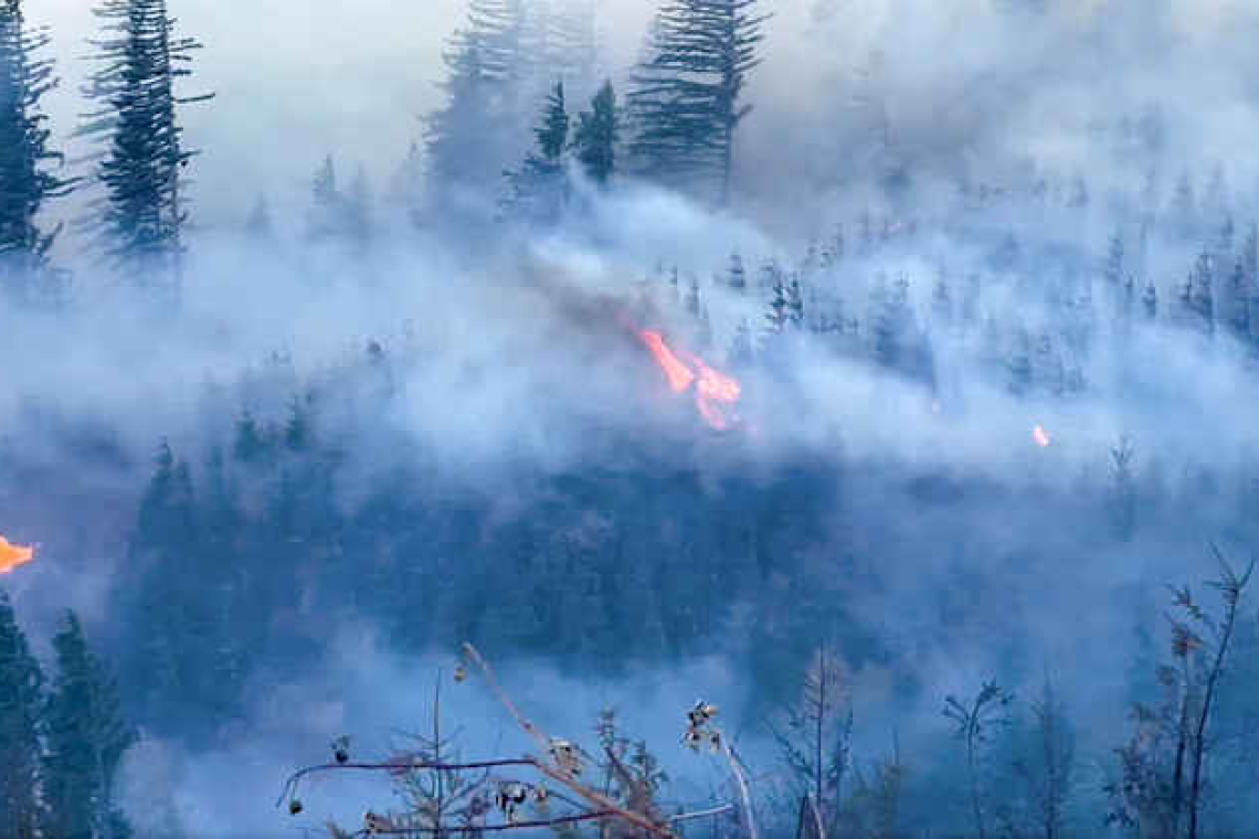  Cooler weather helps firefighters battle Nakia Creek Fire in Washington state