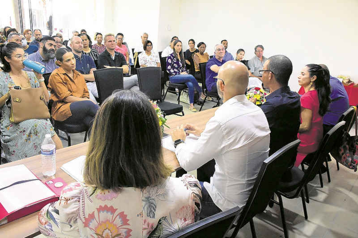 Family doctors meet  during working hours