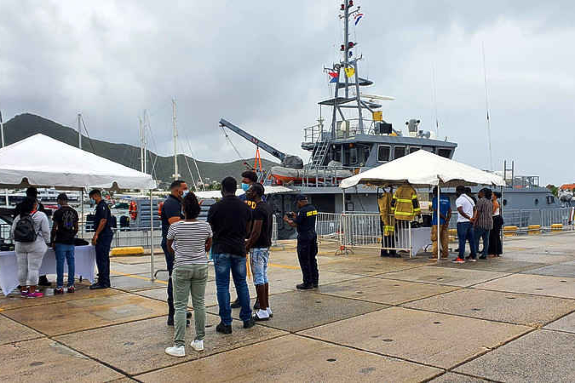       Coast Guard St. Maarten  is looking for new recruits