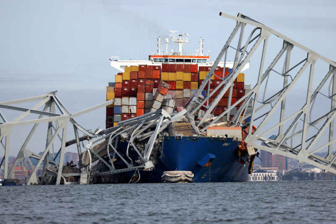Crippled cargo ship knocks down bridge in Baltimore 