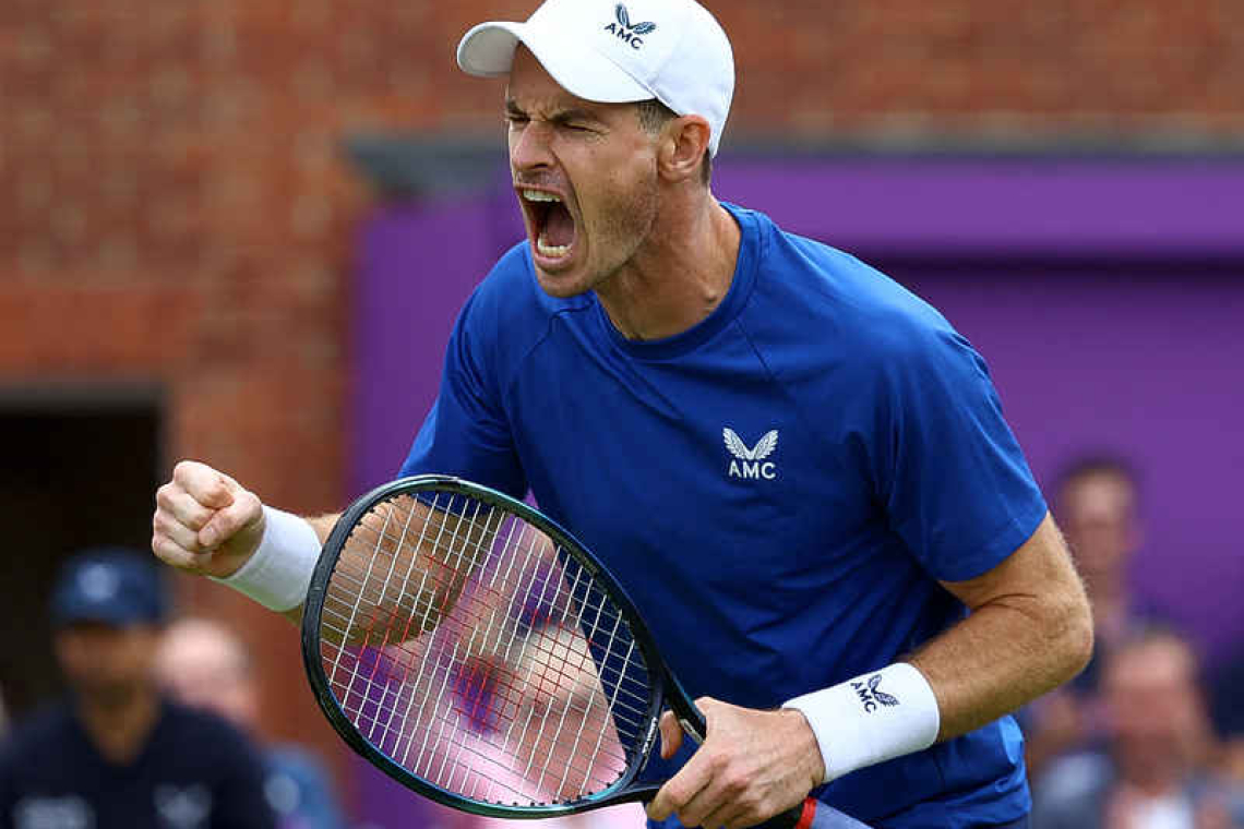 Murray wins at Queen's in 1,000th professional match