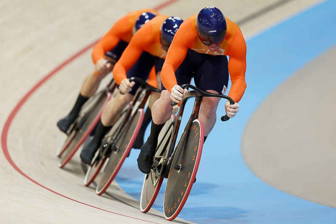 Netherlands 'bullet train' powers to team sprint gold