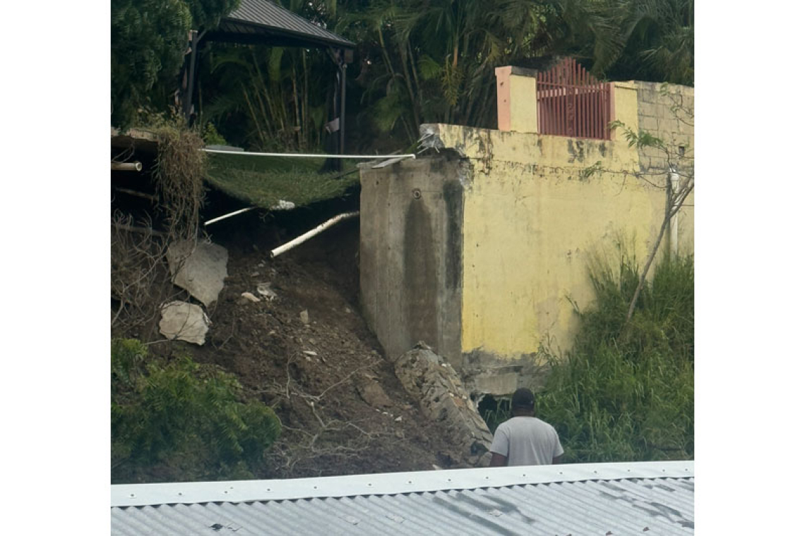 VROMI inspects areas where  road, retaining wall collapsed