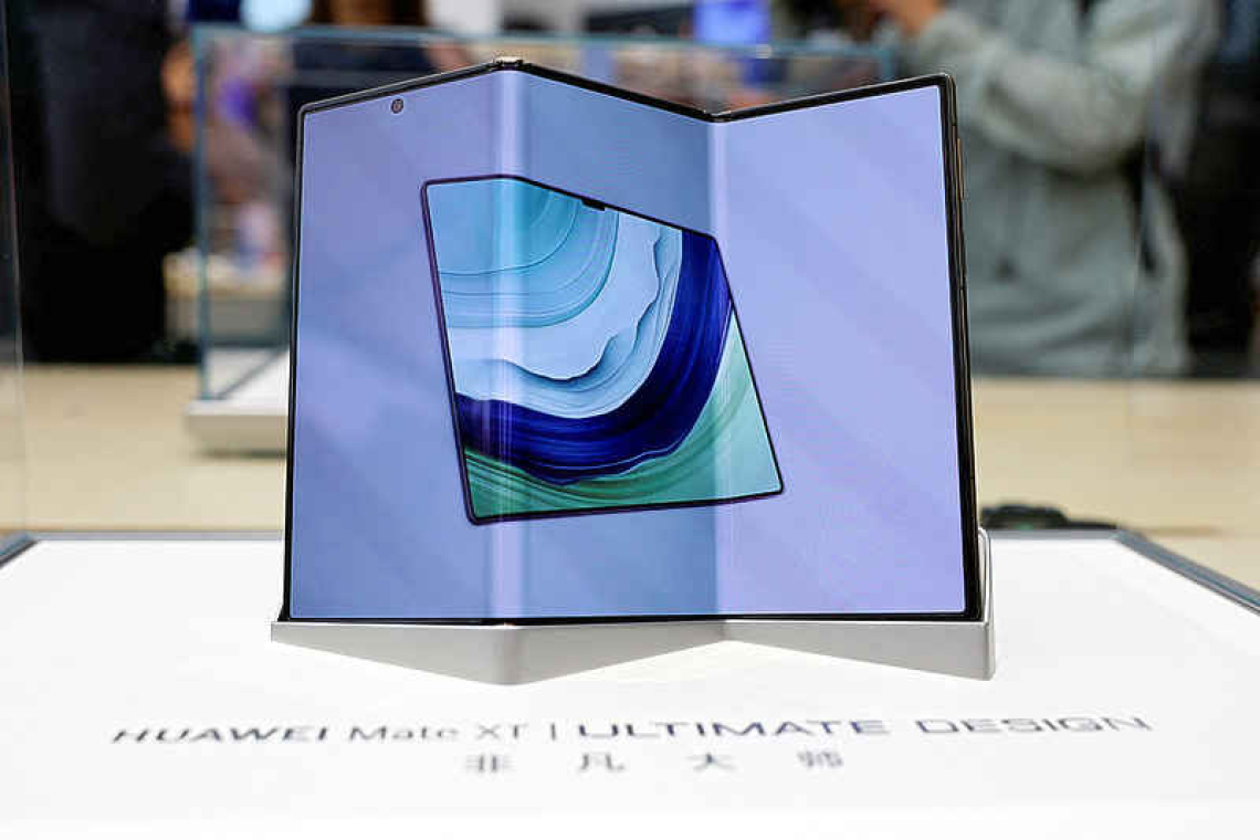 Huawei seeks to steal spotlight with launch of $2,800 tri-fold smartphone