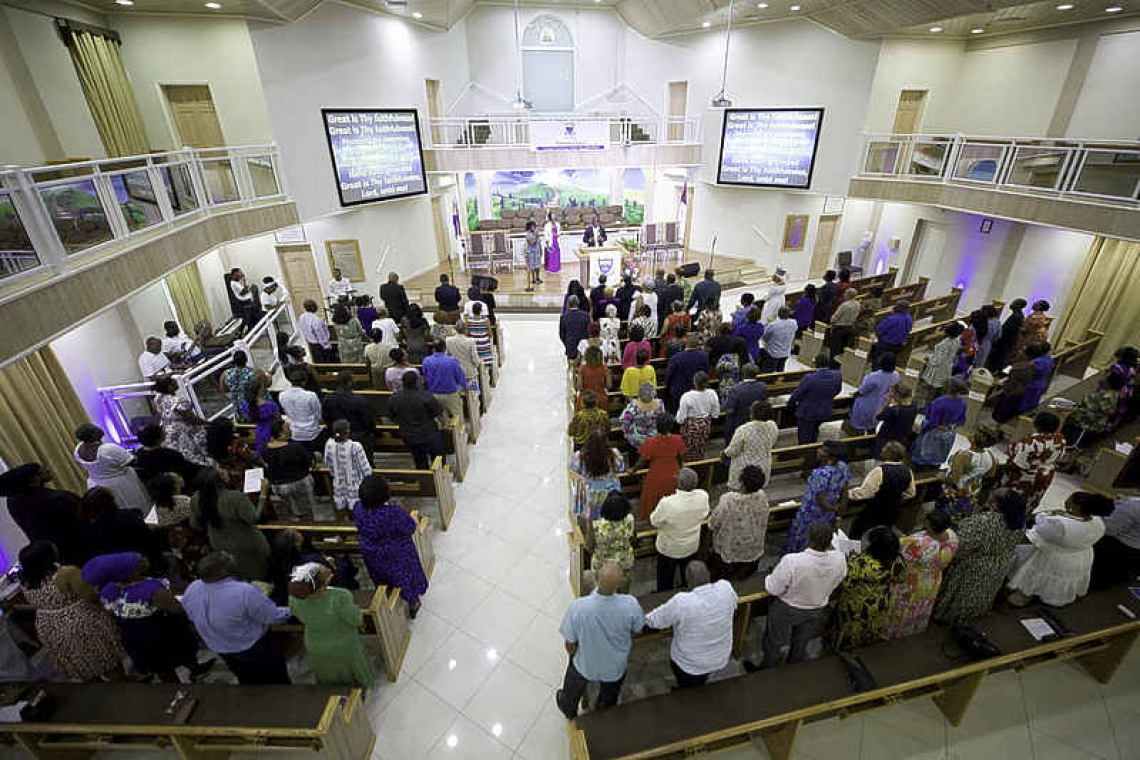 FAVE celebrates 50 years  with thanksgiving service