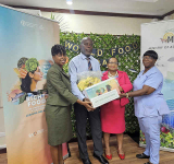 World Food Day – Agriculture  Ministry donates food hampers