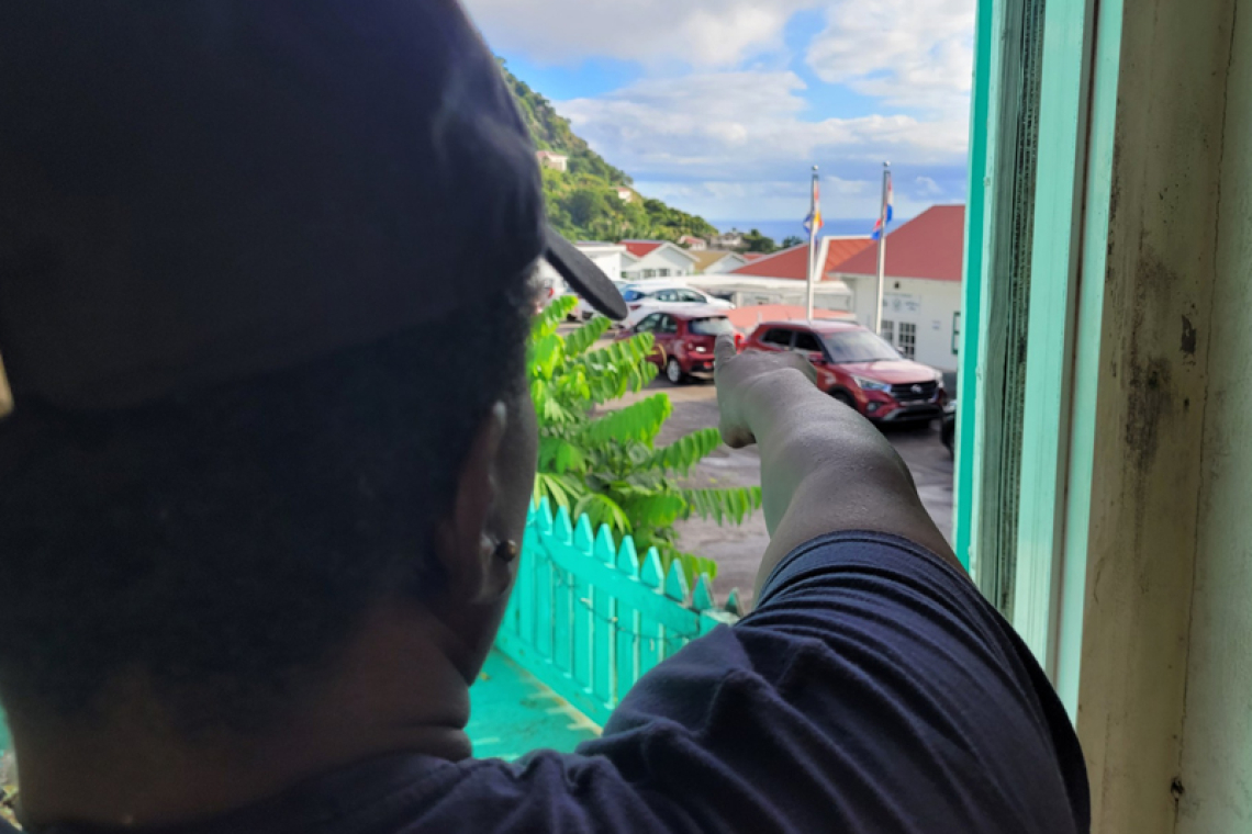 Saba resident fed up with pollution  caused by govt. backup generator