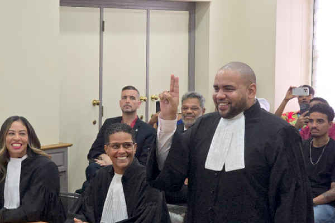 Ashton Richardson sworn in as  St. Maarten’s newest lawyer