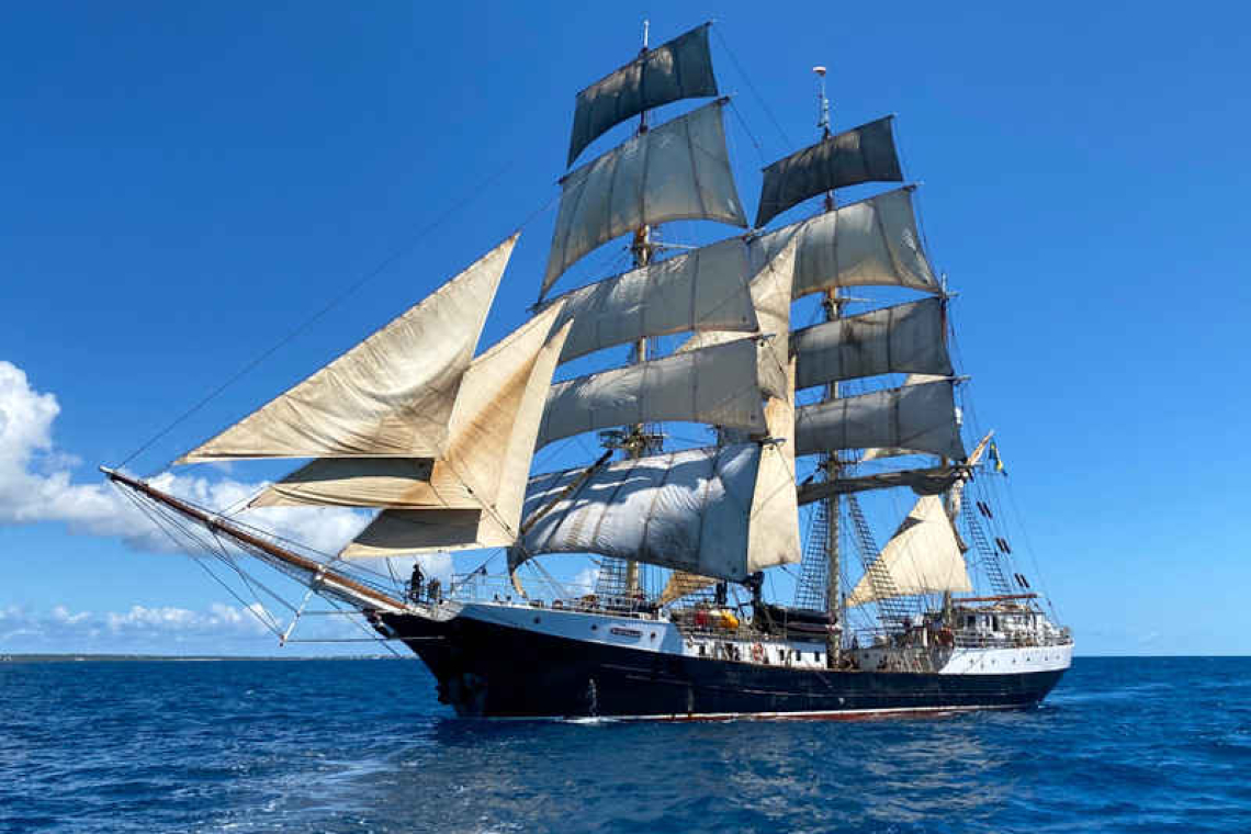 Three-masted barque ‘Gunilla’ arrives  in Saint-Barthélemy for a two-day visit